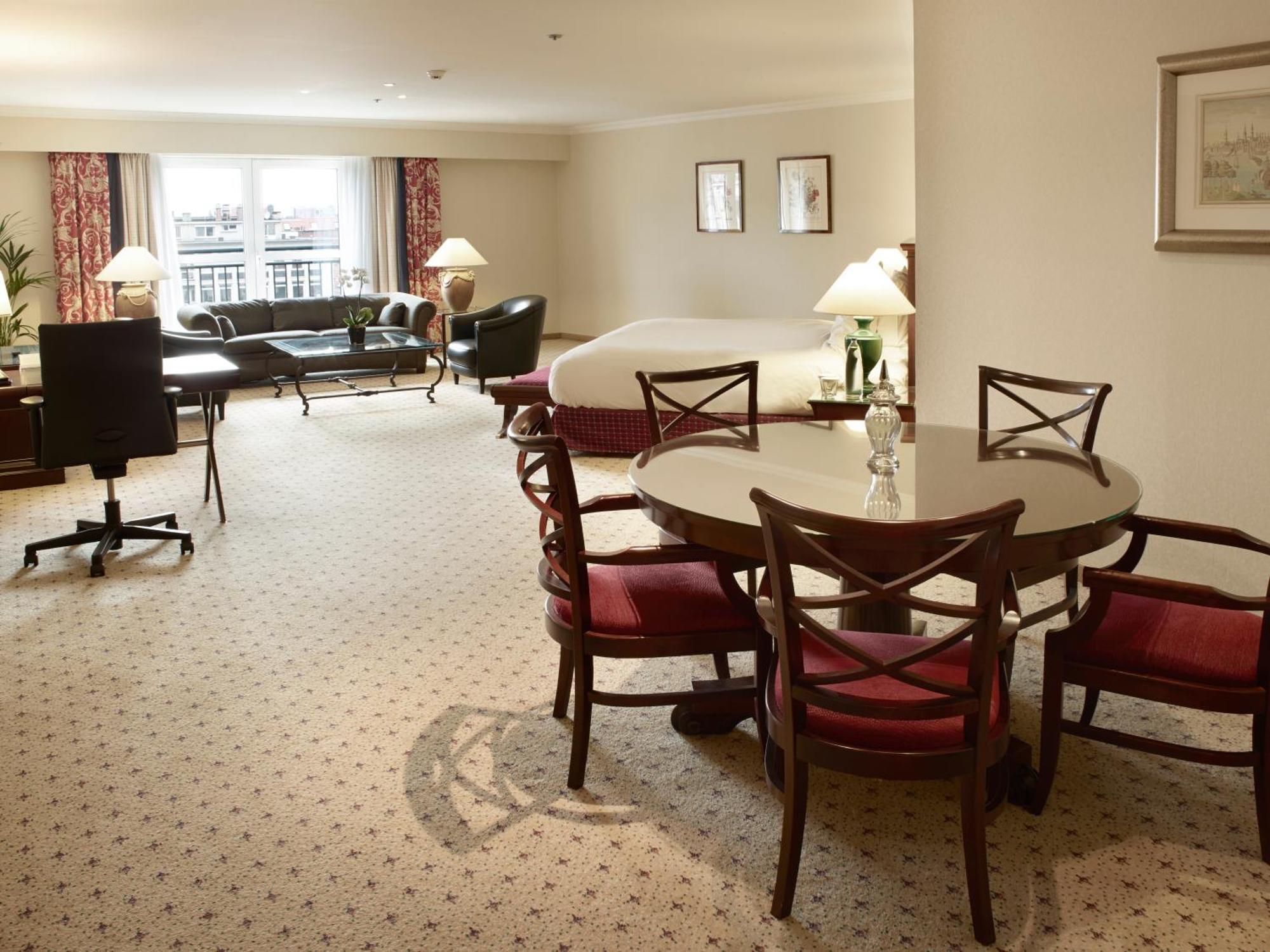 Hilton Antwerp Old Town Hotel Eksteriør billede